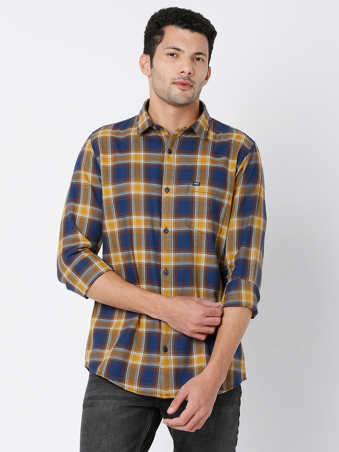 Spykar Men Khaki & Navy Cotton Slim Fit Checkered Shirt