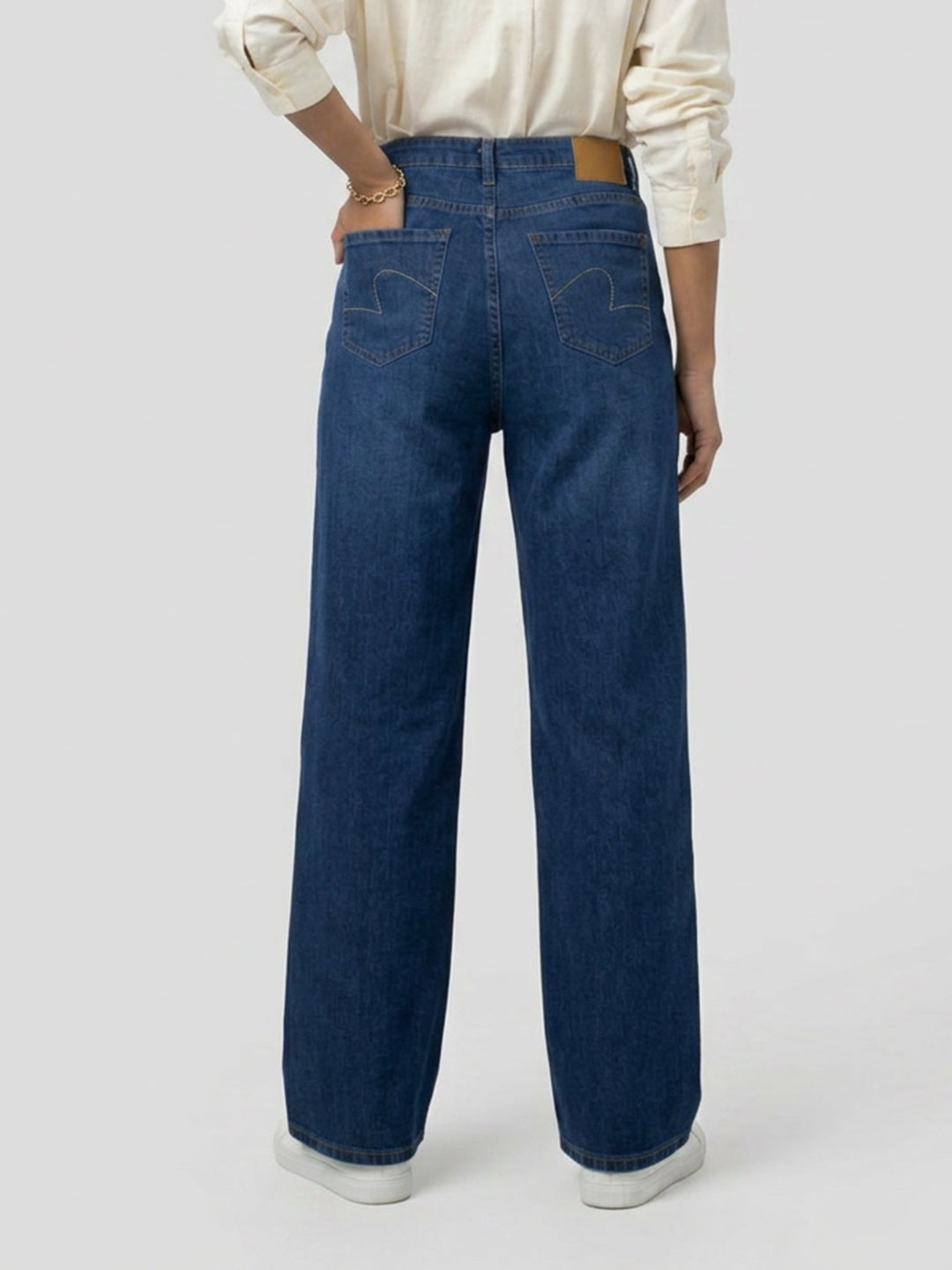Women Bella Jeans Straight Fit Mid Blue High Rise