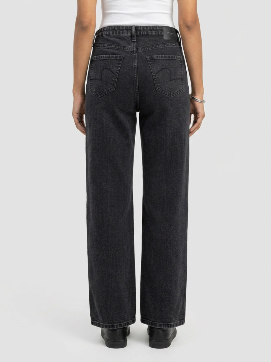 Women Bella Jeans Straight Fit Black High Rise