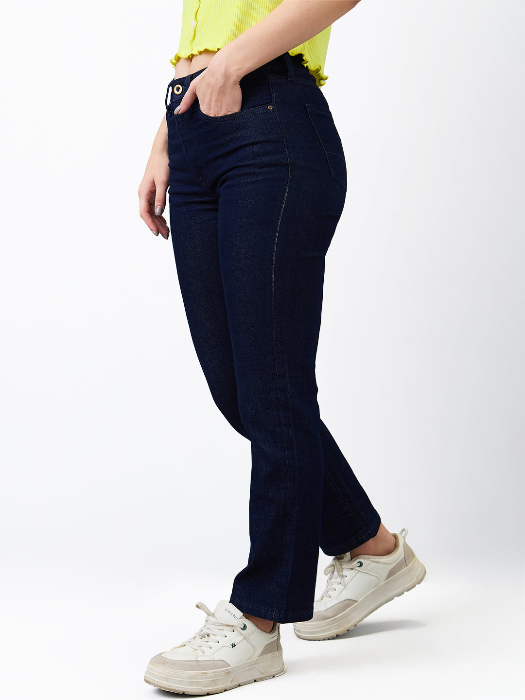 Spykar Slim Fit Mid Rise Cotton Lycra Jeans For Women