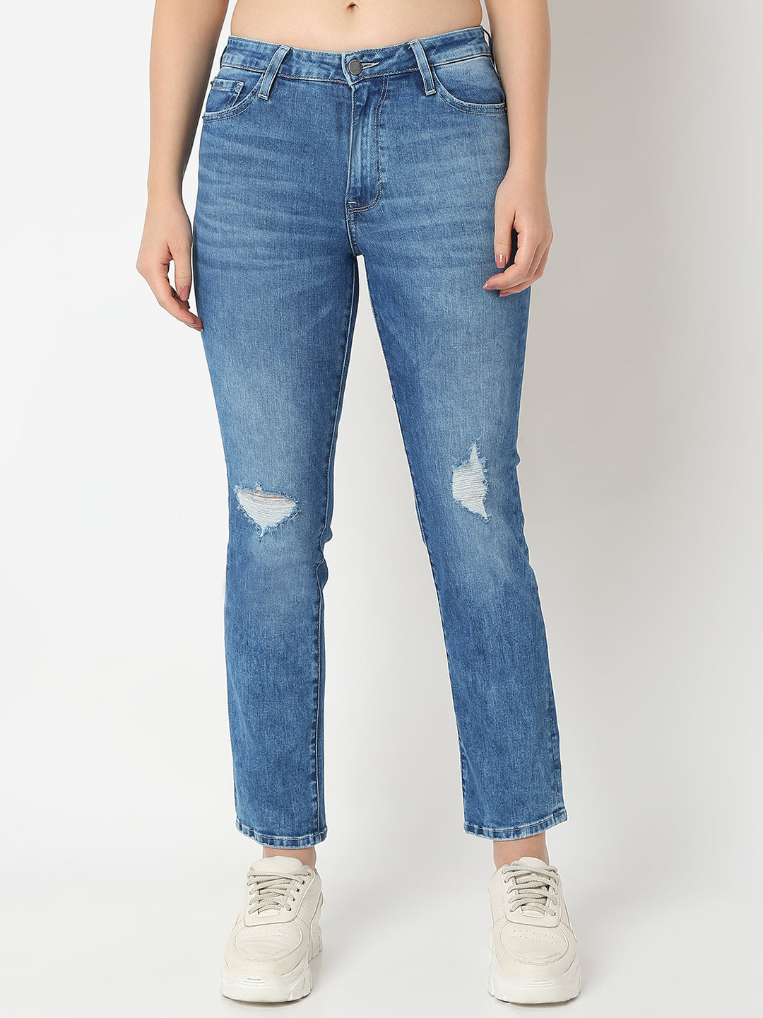 Spykar Slim Fit Mildly Distressed Light Fade Jeans For Women