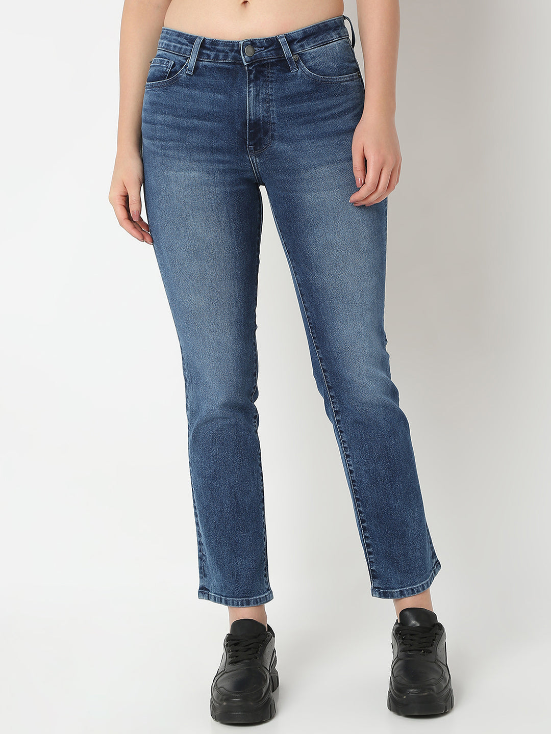 Spykar Slim Fit Light Fade Jeans For Women