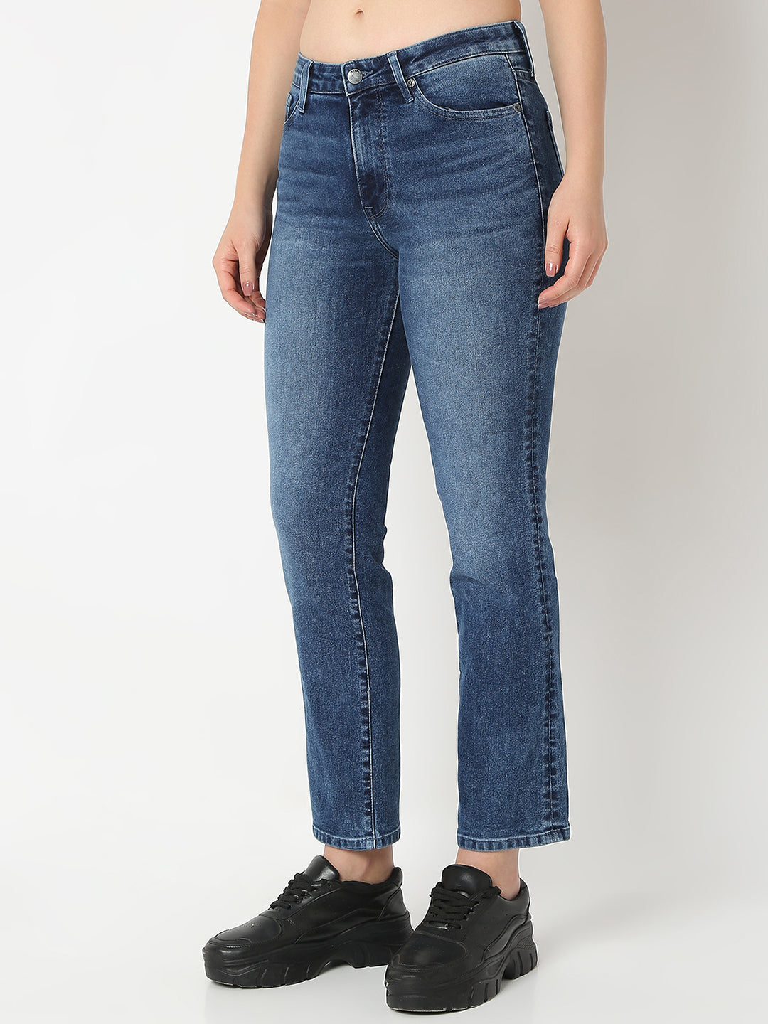 Spykar Slim Fit Light Fade Jeans For Women