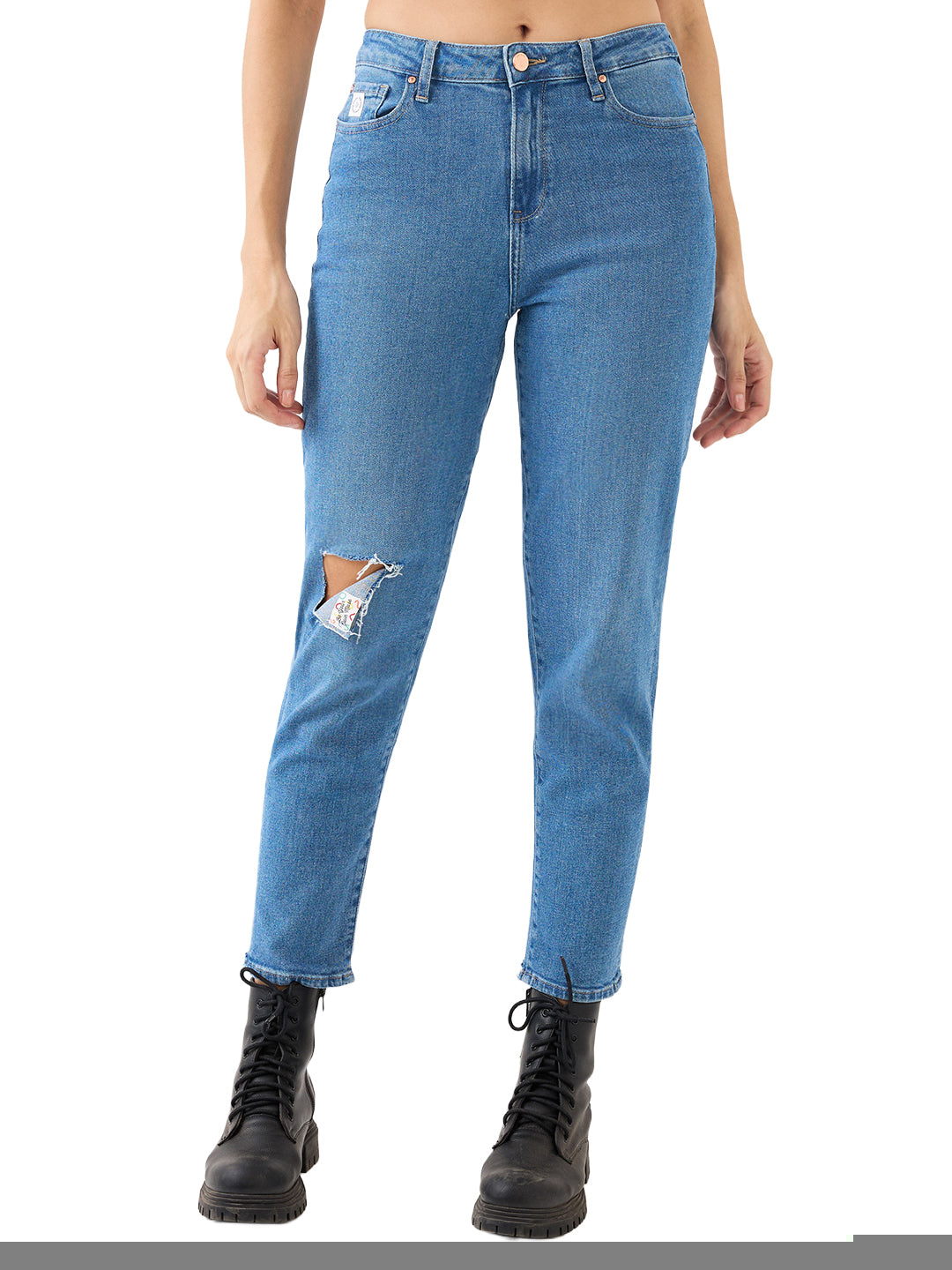 Spykar Ecru Comfort Fit Casual Shorts For Women