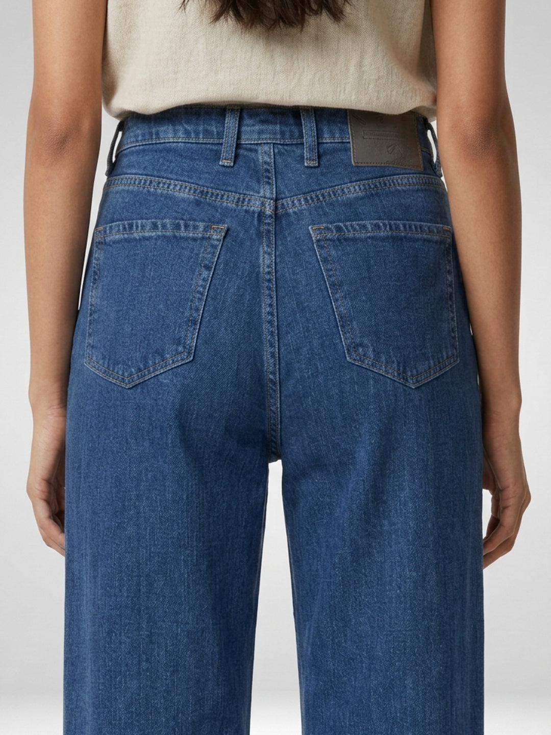 Women Bella Jeans Straight Fit Mid Blue High Rise