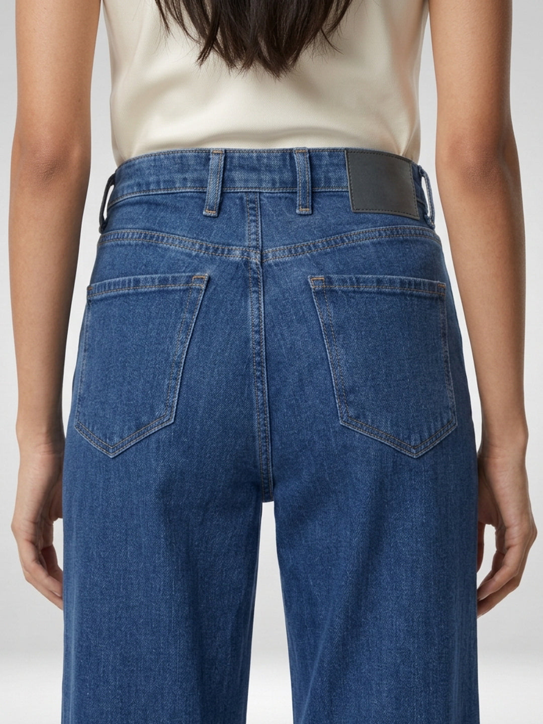 Women Bella Jeans Straight Fit Mid Blue High Rise