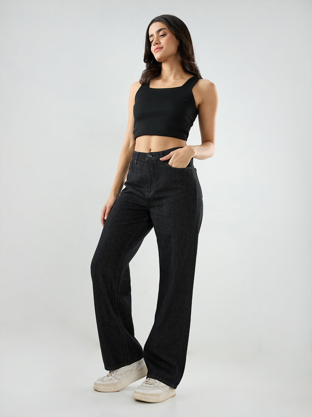 Women Bella Jeans Straight Fit Black High Rise