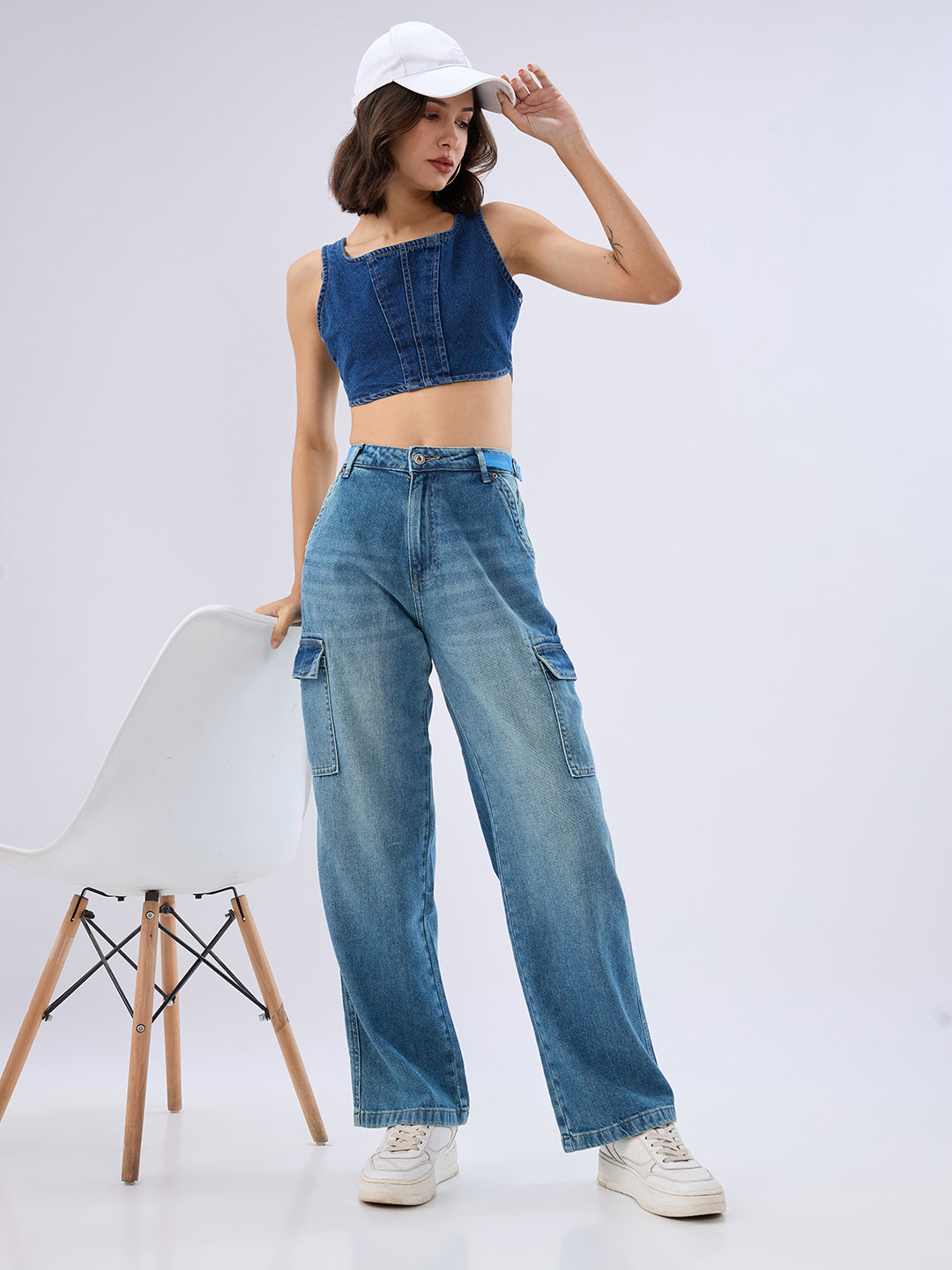 Women Bella Jeans Straight Fit Blue Mid Rise