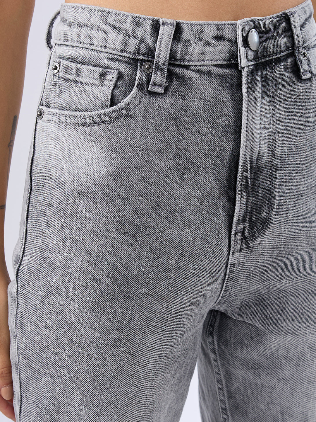 Spykar Light Grey Straight Fit Mid Rise Jeans For Women