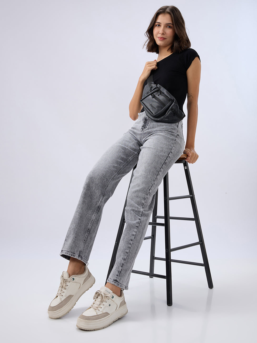 Spykar Light Grey Straight Fit Mid Rise Jeans For Women