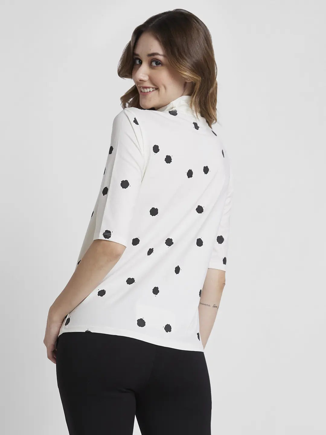 Spykar Off White Regular Fit Casual T-Shirts For Women