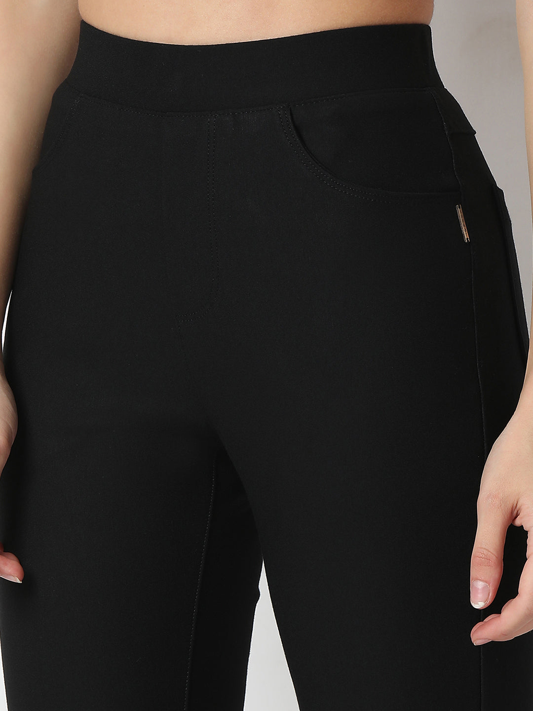 Spykar Black Skinny Fit High Rise Trackpant For Women