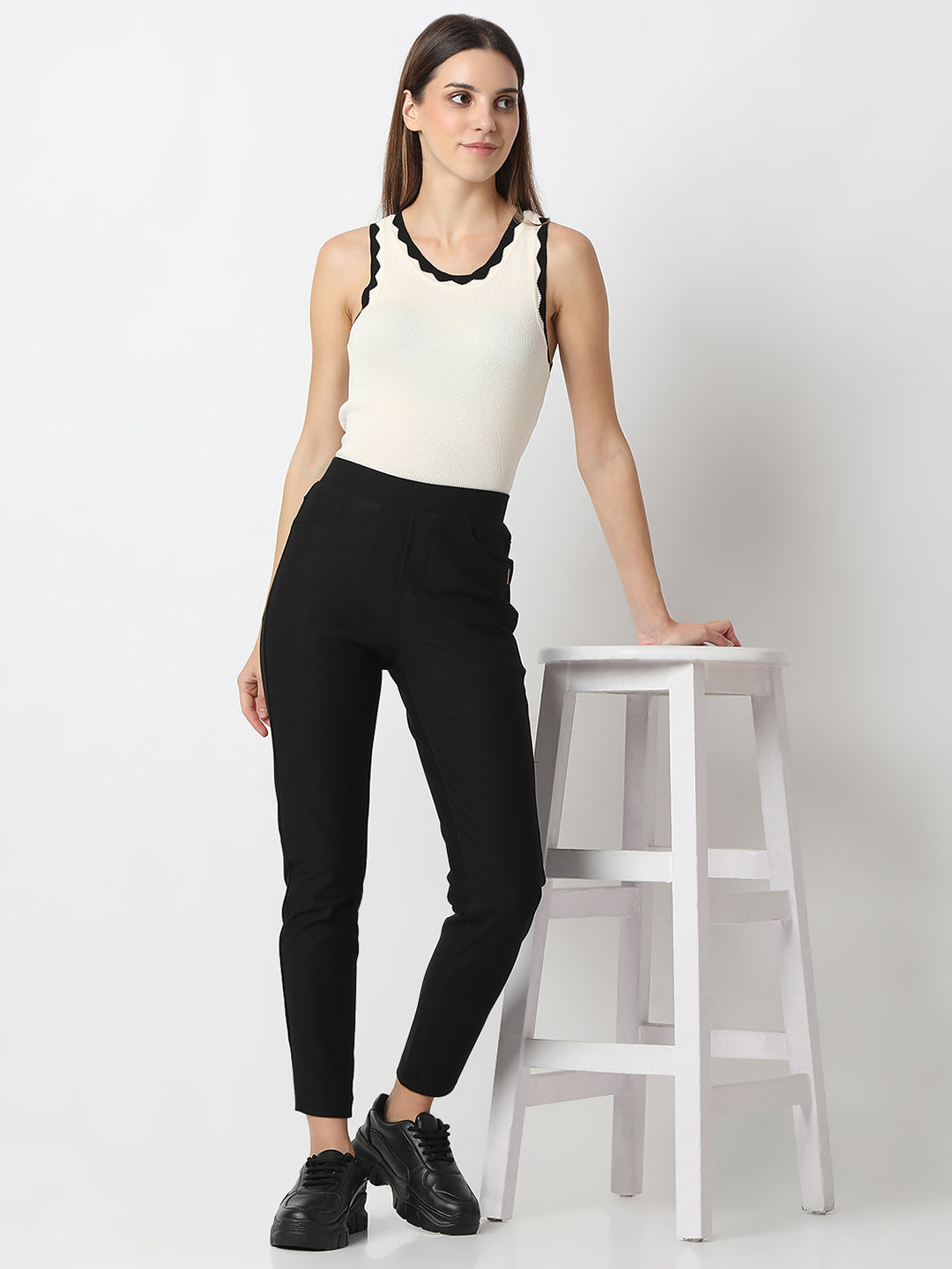 Spykar Black Skinny Fit High Rise Trackpant For Women