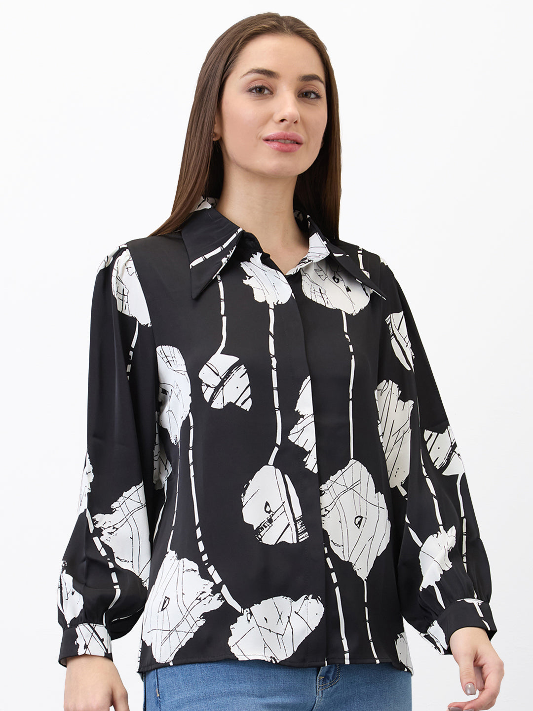 Spykar Black Regular Fit Printed Full Sleeve Shirt For Women