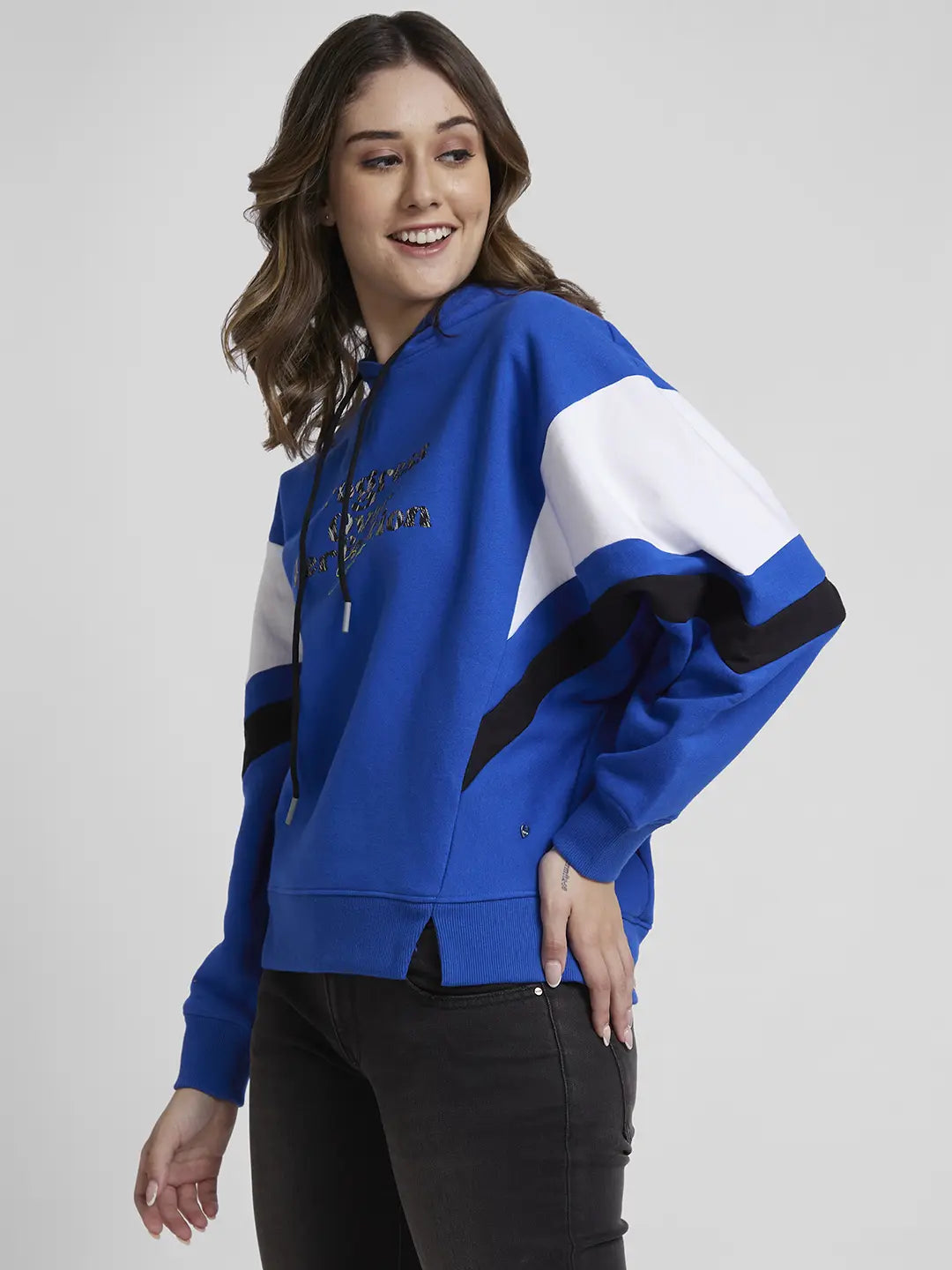 Spykar Galactic Cobalt Comfort Fit Casual Sweatshirts For Women