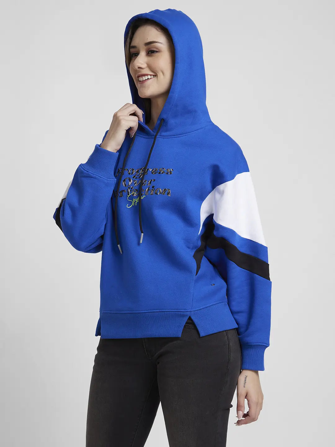 Spykar Galactic Cobalt Comfort Fit Casual Sweatshirts For Women