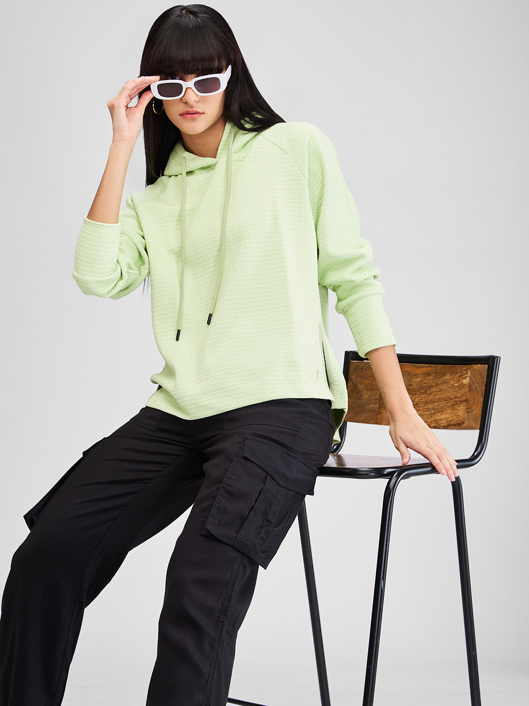 Spykar Green Full Sleeves Oversize Fit Solid Sweat Shirts For Women