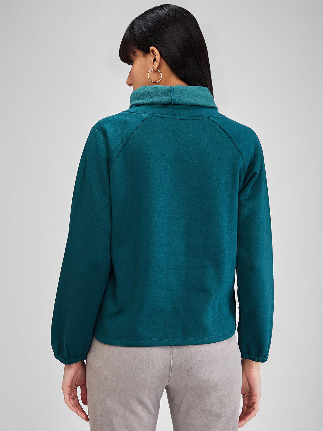 Spykar Green Full Sleeves Regular Fit Solid Sweat Shirts For Women