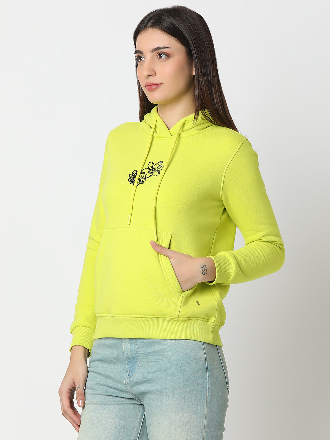 Spykar Bitter Lemon Regular Fit Full Sleeves Sweatshirt For Women