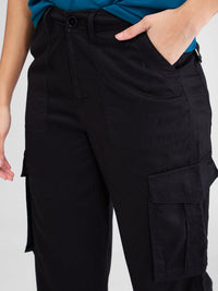 Women Trouser Cargo Fit Black Mid Rise