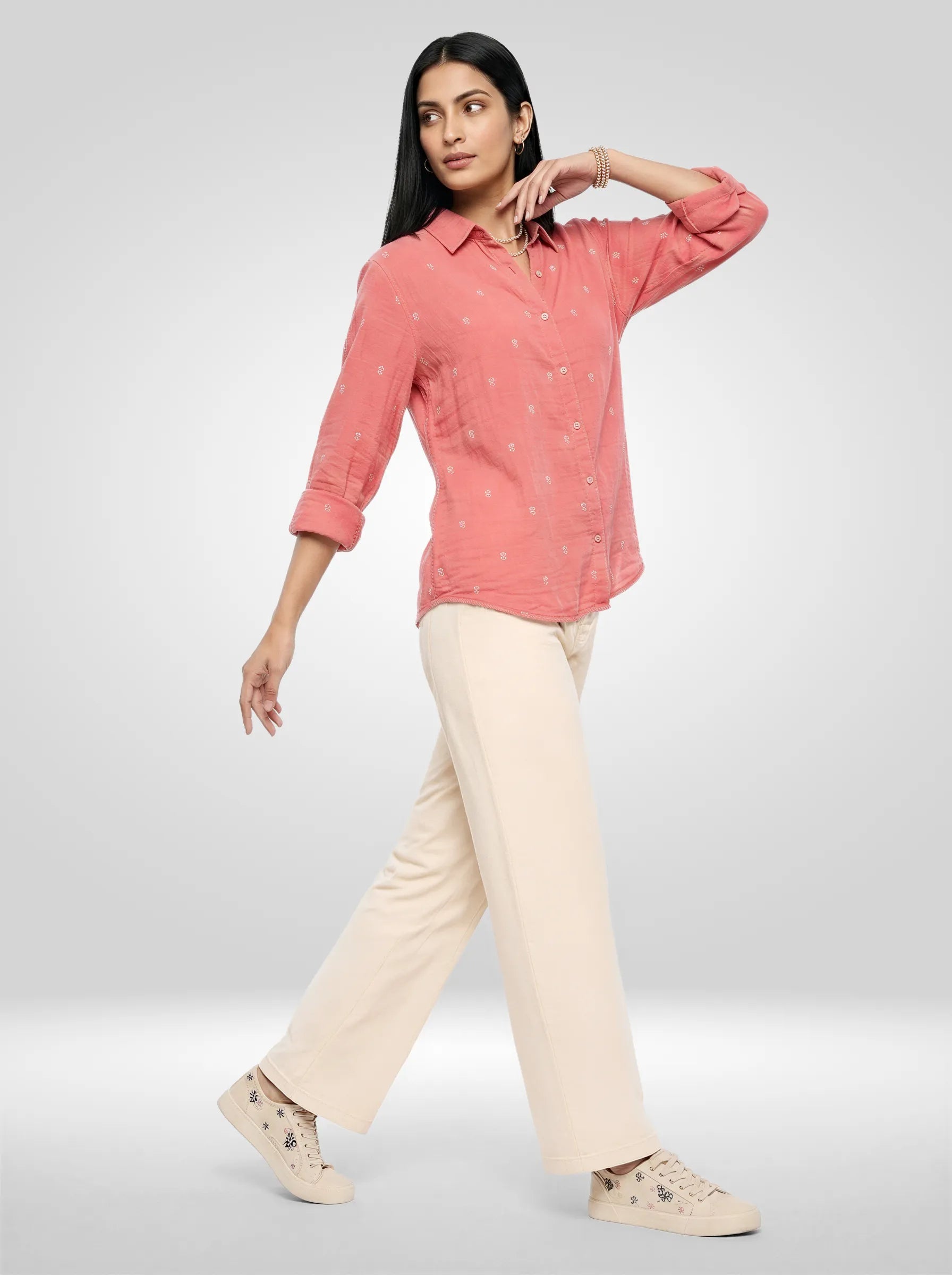 Women Trouser Straight Fit White Mid Rise