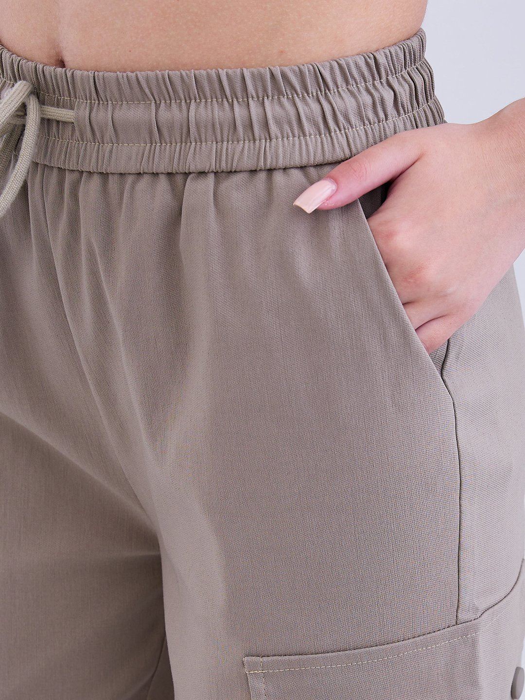 Women Trouser Cargo Fit Olive High Rise