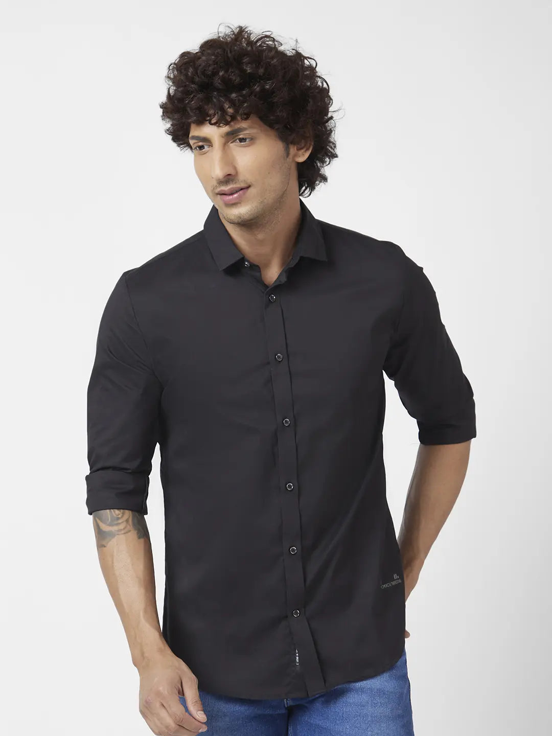 Spykar Men Black Dyed Regular Slim Fit Full Sleeve Plain Shirt