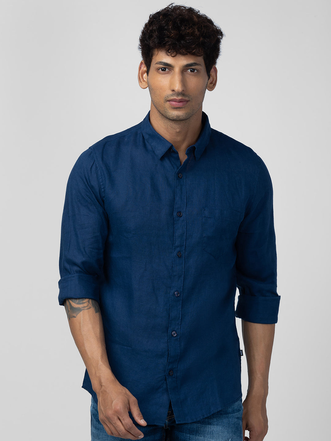 Spykar Men Navy Blue Linen Regular Slim Fit Plain Shirt