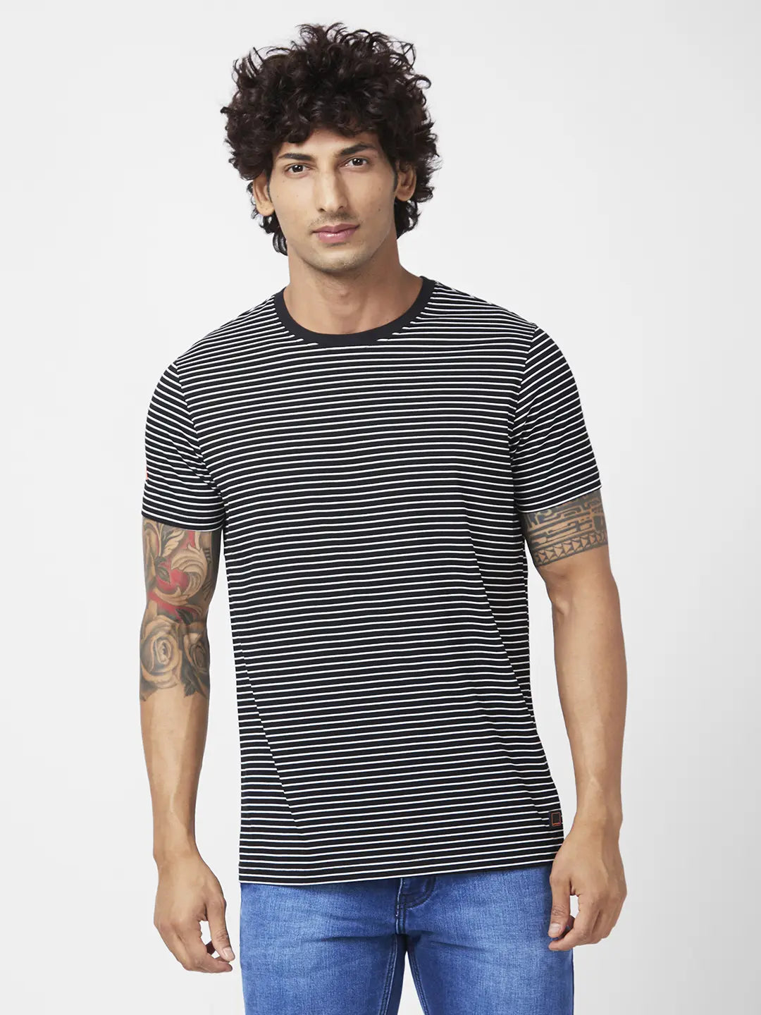 Spykar Men Black Blended Slim Fit Half Sleeve Round Neck Casual Striped Tshirt