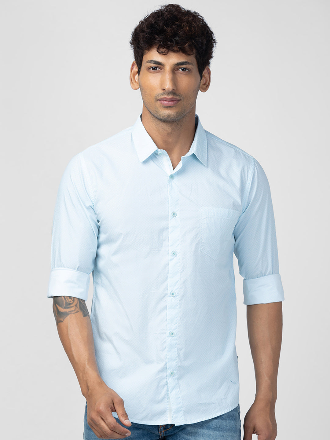 Spykar Men Sky Blue Cotton Regular Slim Fit Plain Shirt