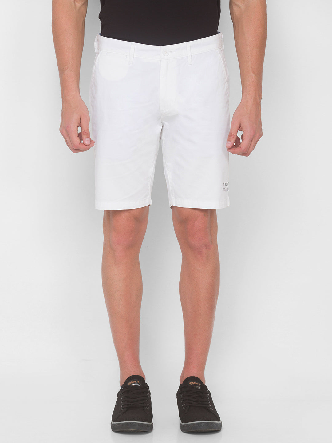 Spykar Men White Cotton Slim Fit Casual Shorts