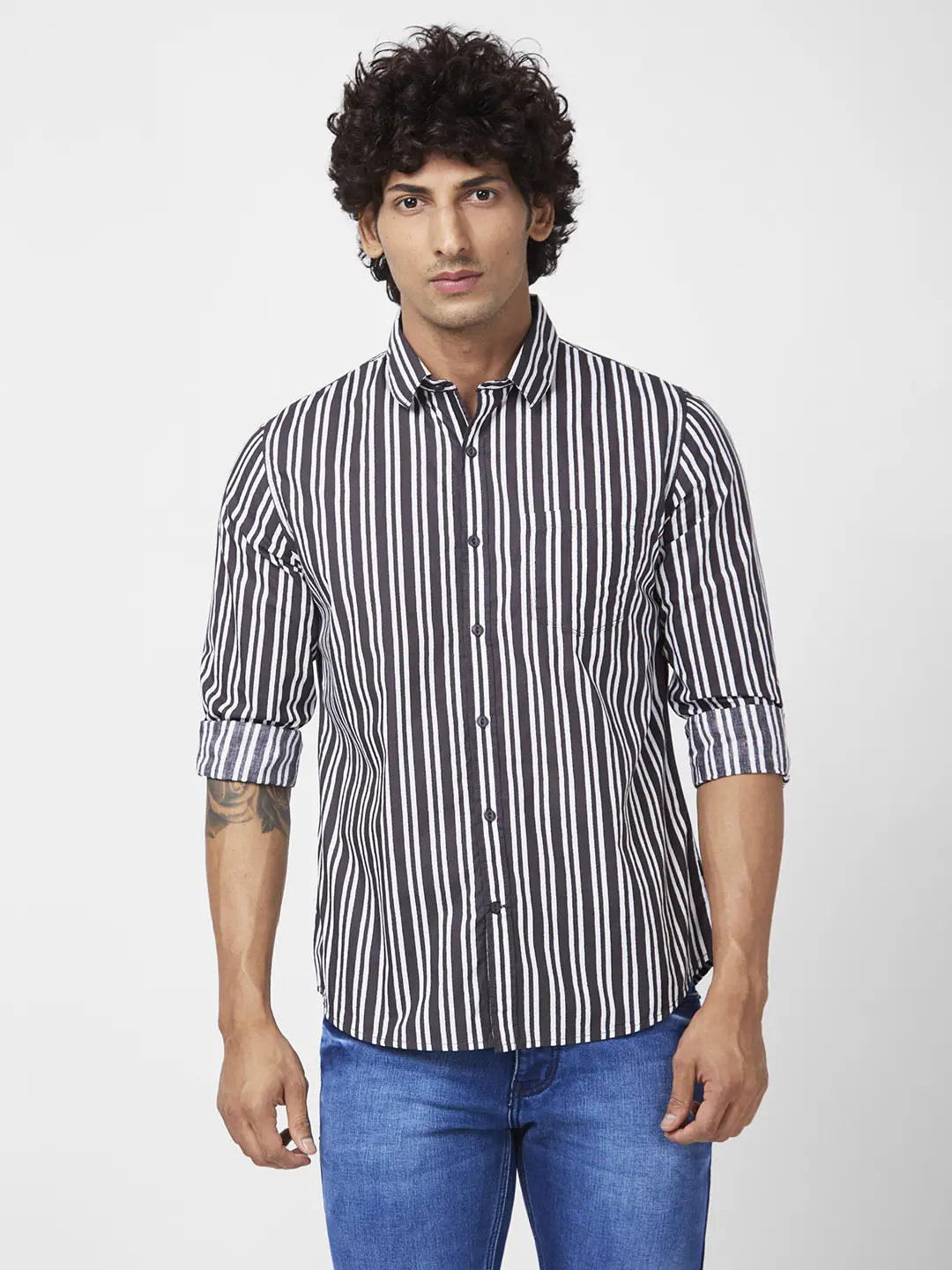 Spykar Men Charcoal Grey Poplin Regular Slim Fit Full Sleeve Casual Striped Shirt