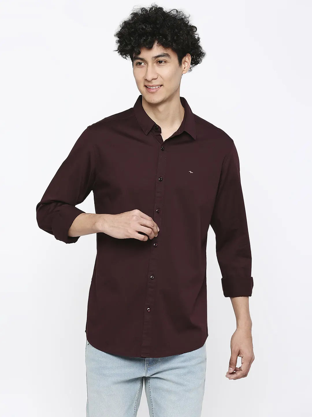 Spykar Men Wine Red Cotton Slim Fit Plain Shirt