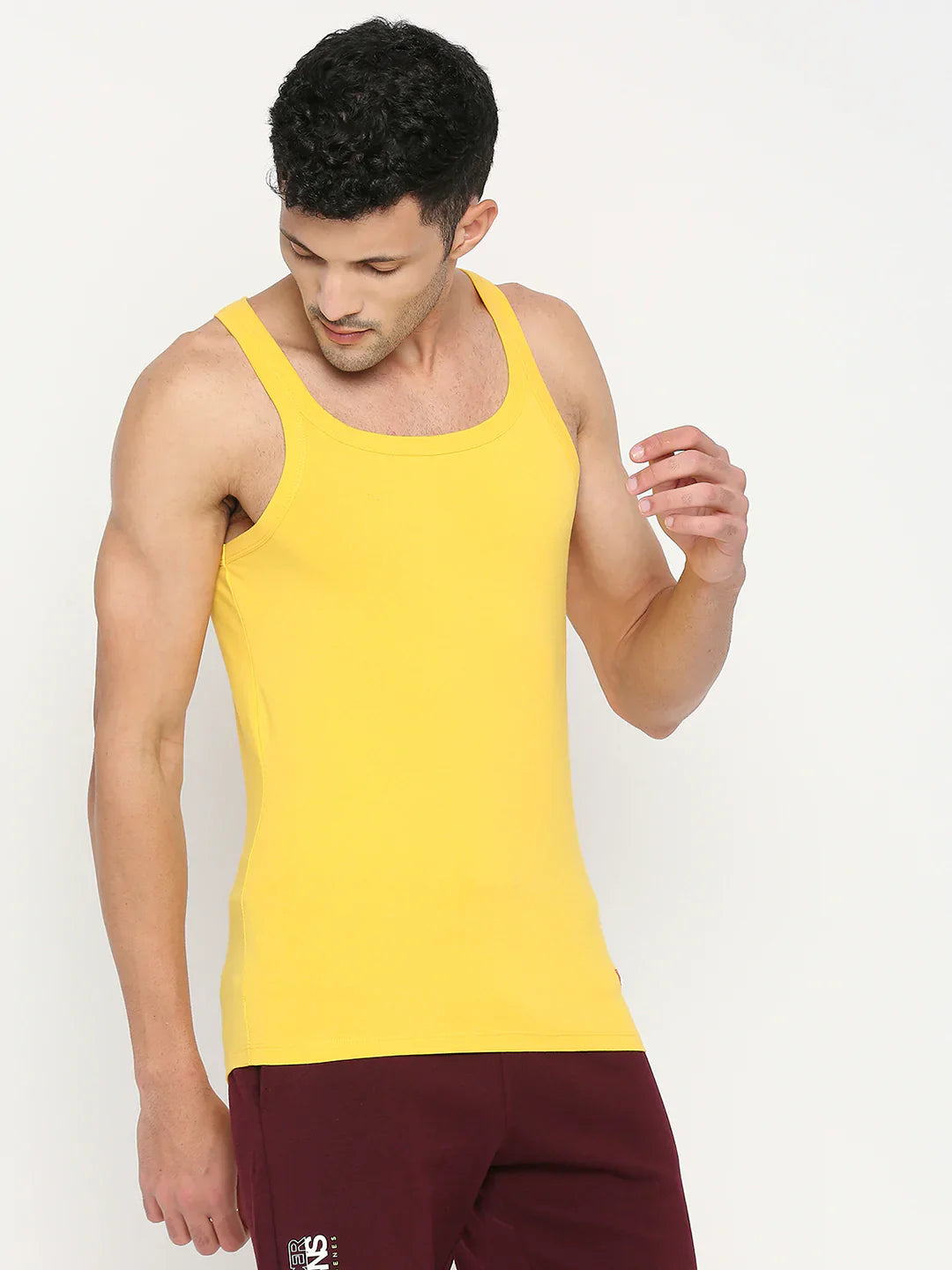 Men Premium Yellow Cotton Blend Vest - Underjeans By Spykar