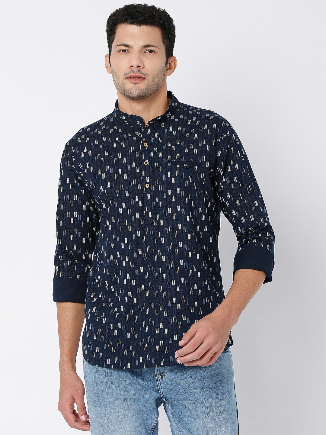 Spykar Men Kurta Navy Blue Cotton Full Sleeve Printed Kurta