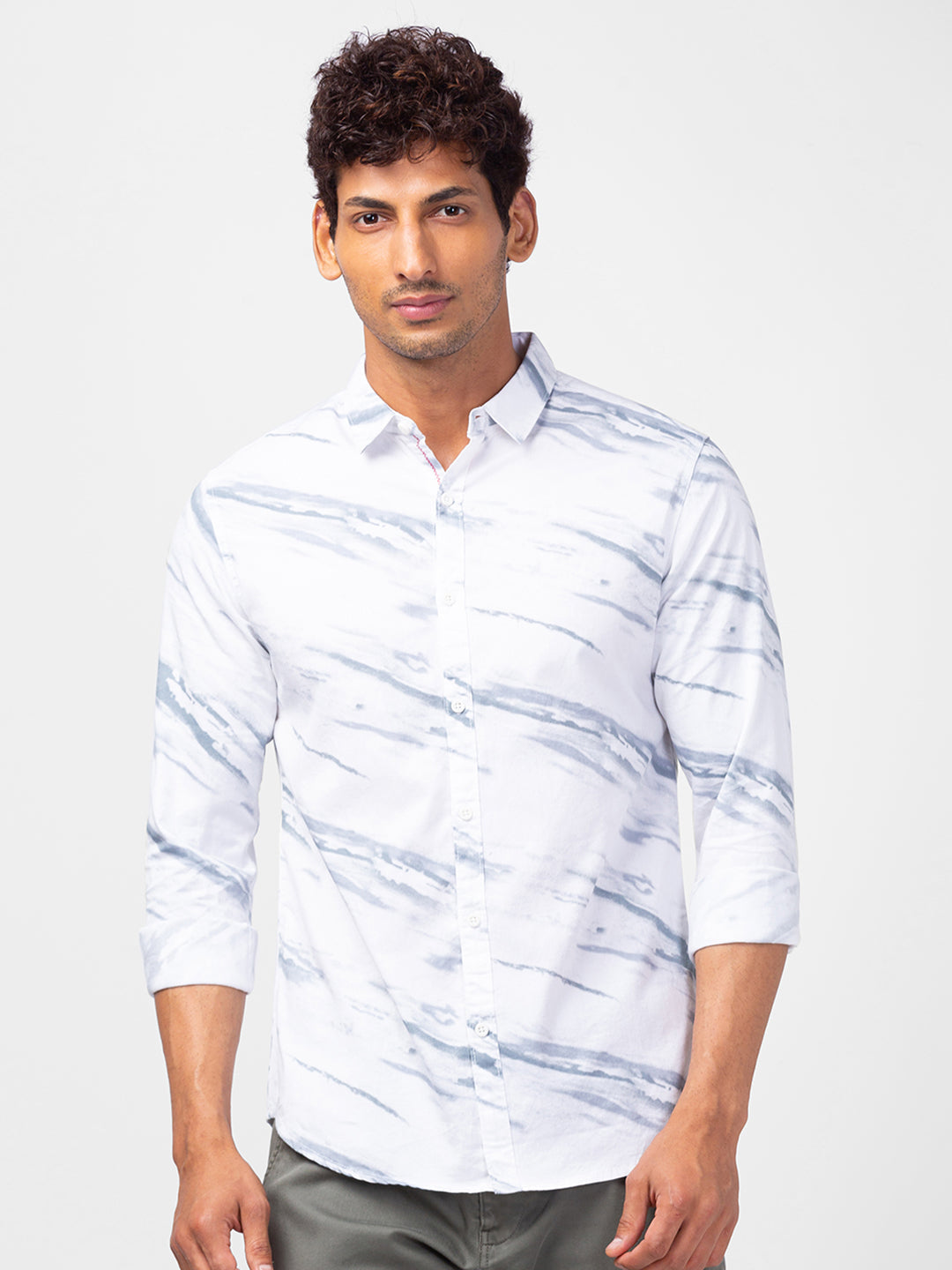 Spykar Men Grey Cotton Slim Fit Printed Shirts