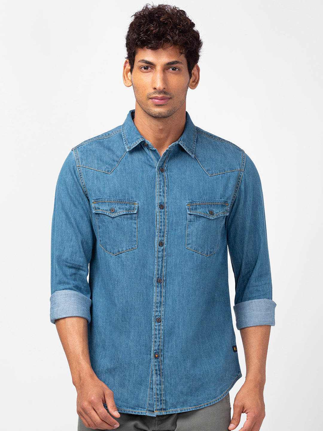 Spykar Men Mid Blue Cotton Slim Fit Denim Shirts