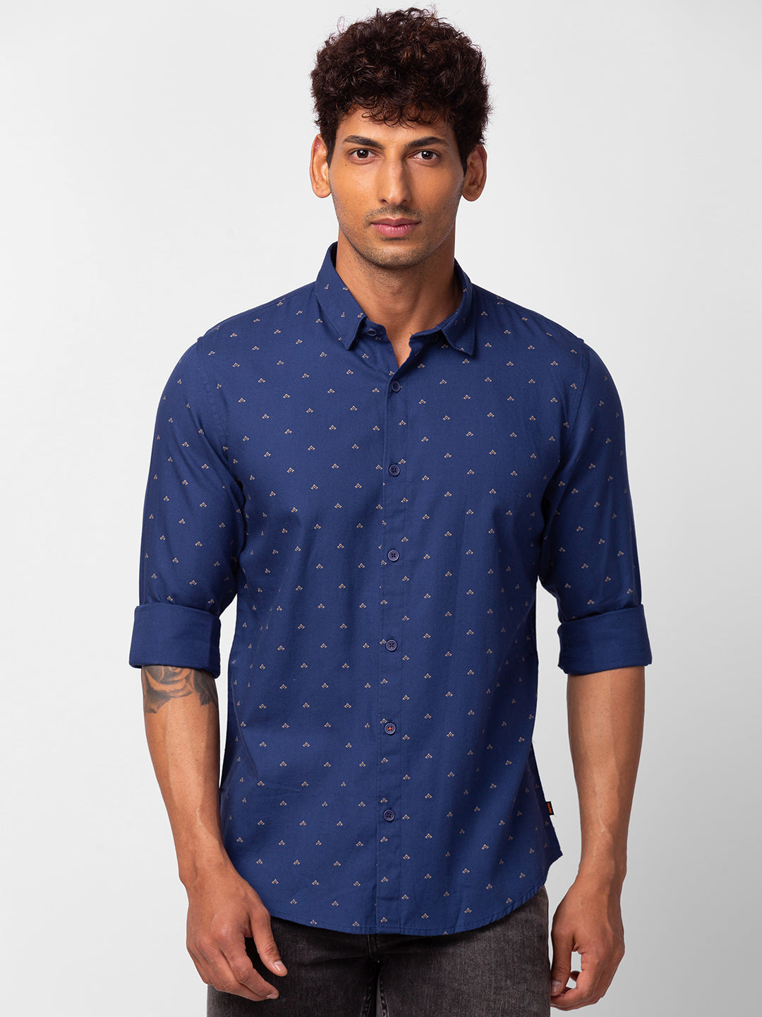 Spykar Men Ink Blue Cotton Slim Fit Printed Shirt