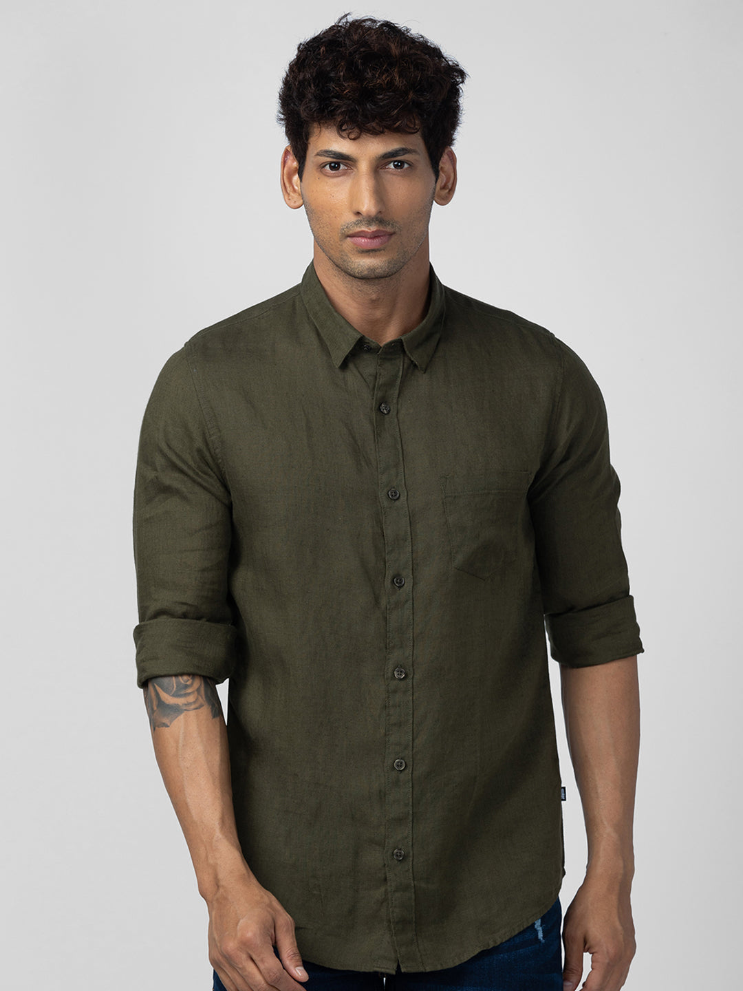 Spykar Men Military Green Linen Regular Slim Fit Plain Shirt