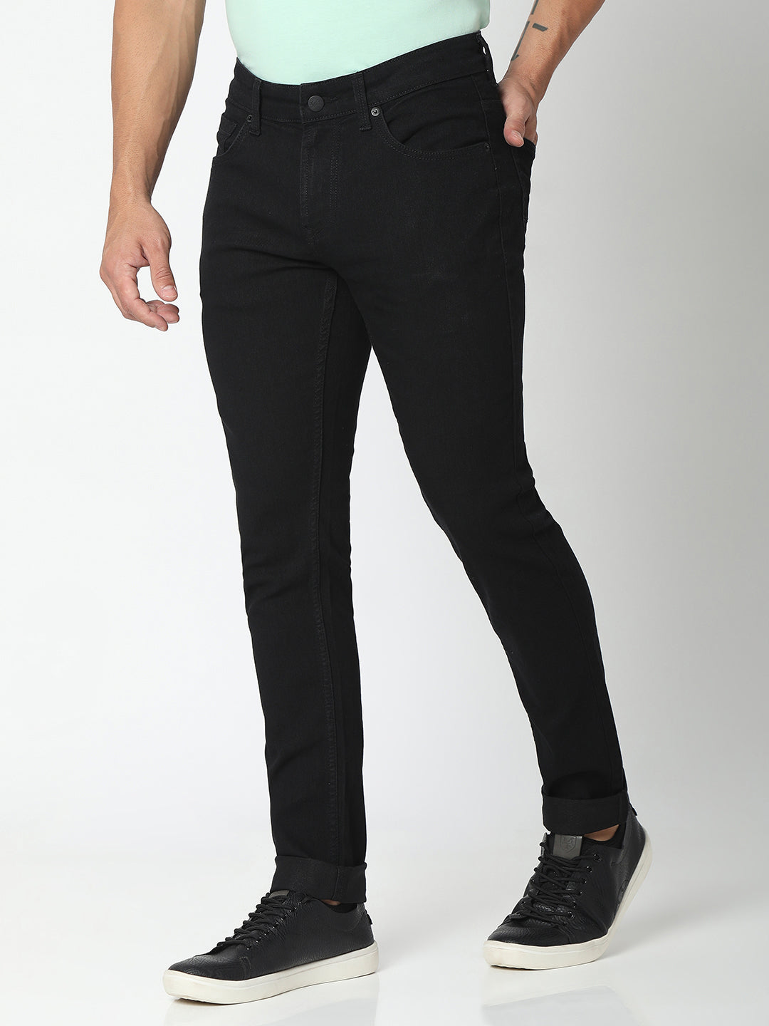 Spykar Black Cotton Slim Fit Narrow Length Jeans For Men (Skinny)