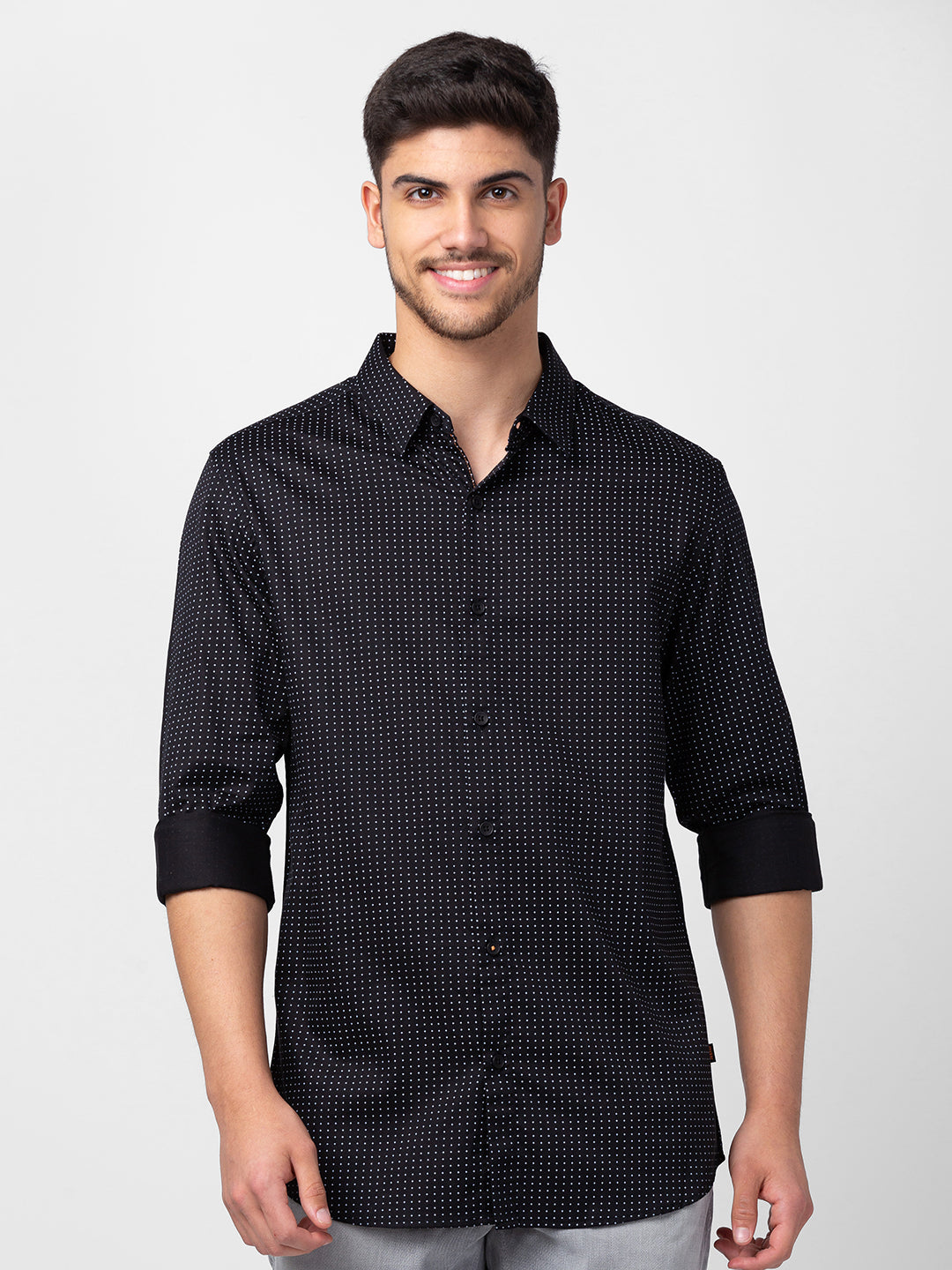 Spykar Men Black Cotton Slim Fit Printed Shirt