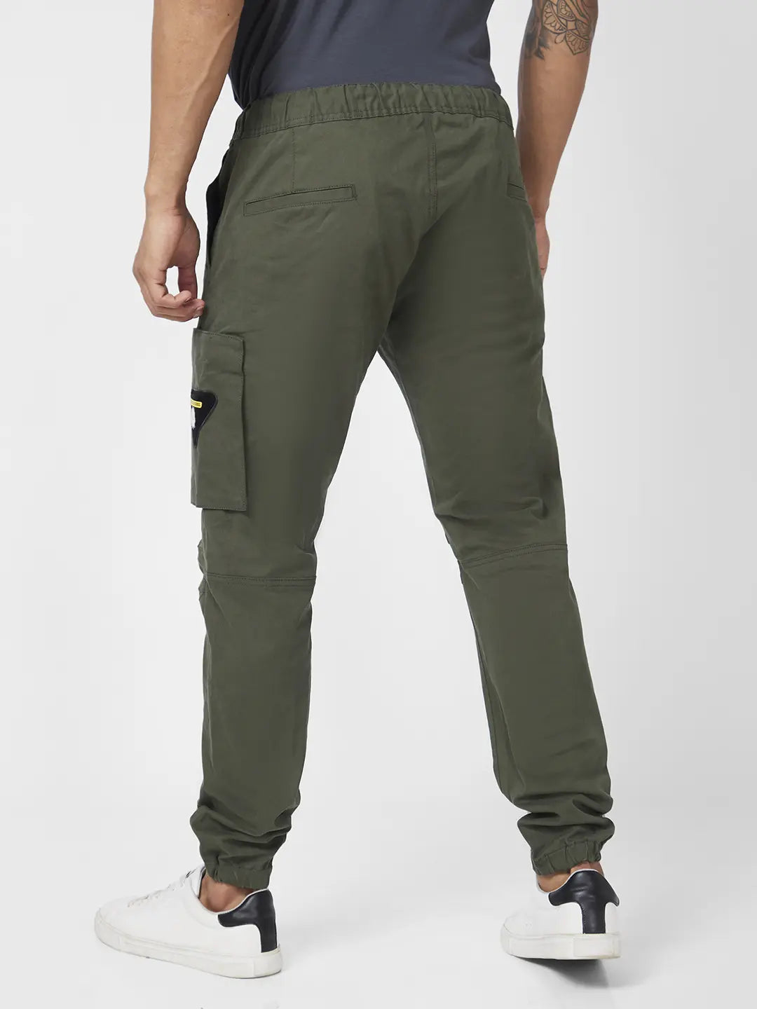 Spykar Men Rifle Green Cotton Joggers Fit Ankle Length Mid Rise Cargo Pant