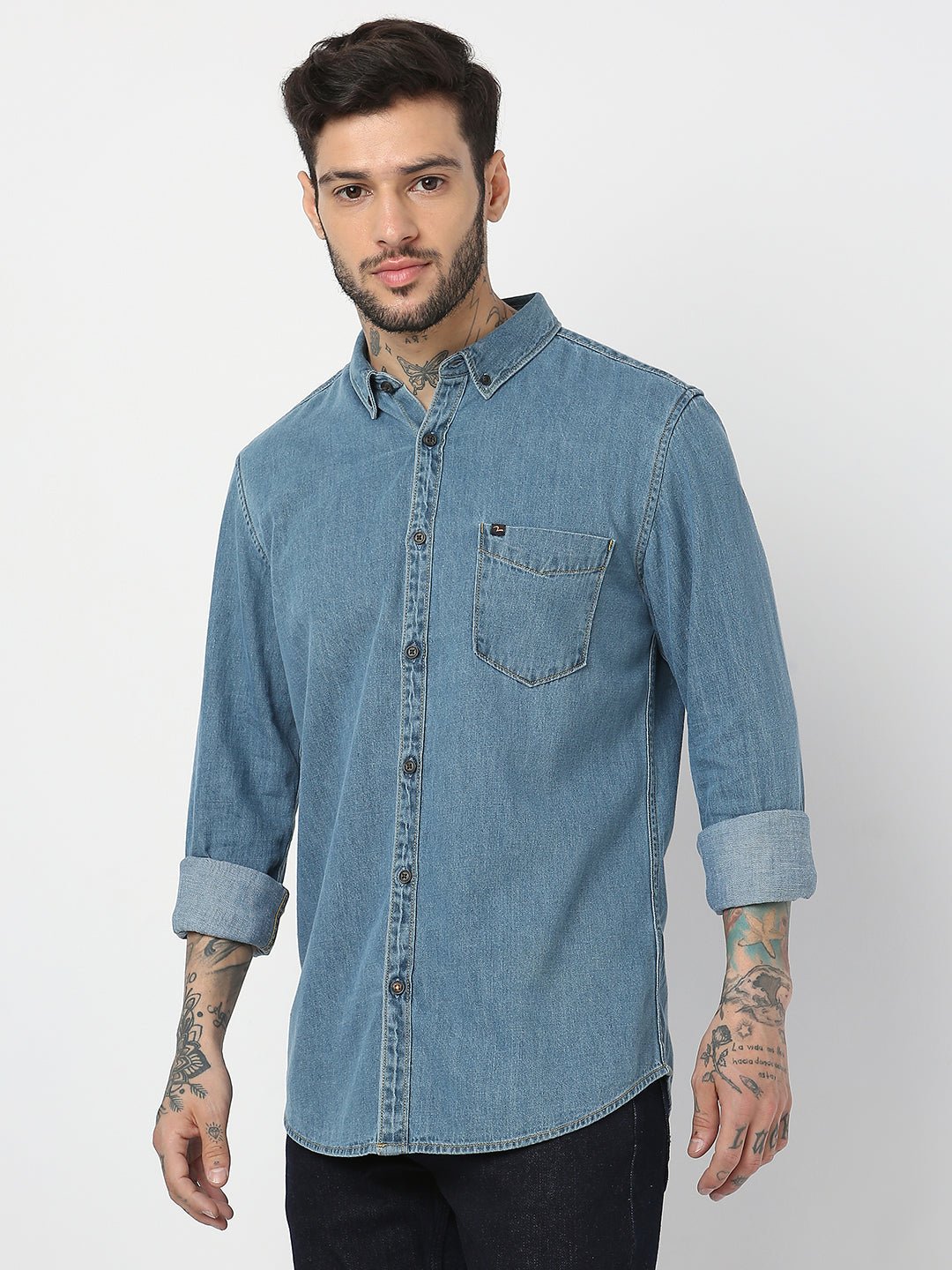 Spykar Men Mid Blue Cotton Slim Fit Denim Shirts