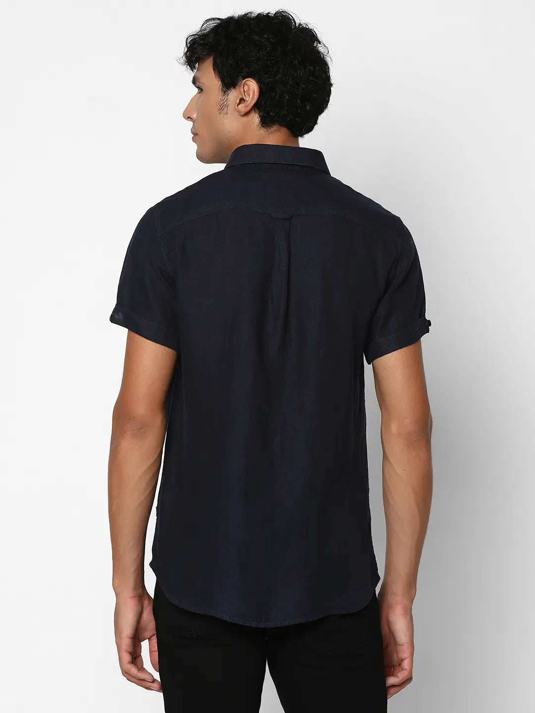 Spykar Men Navy Blue Linen Regular Slim Fit Half Sleeve Casual Plain Shirt