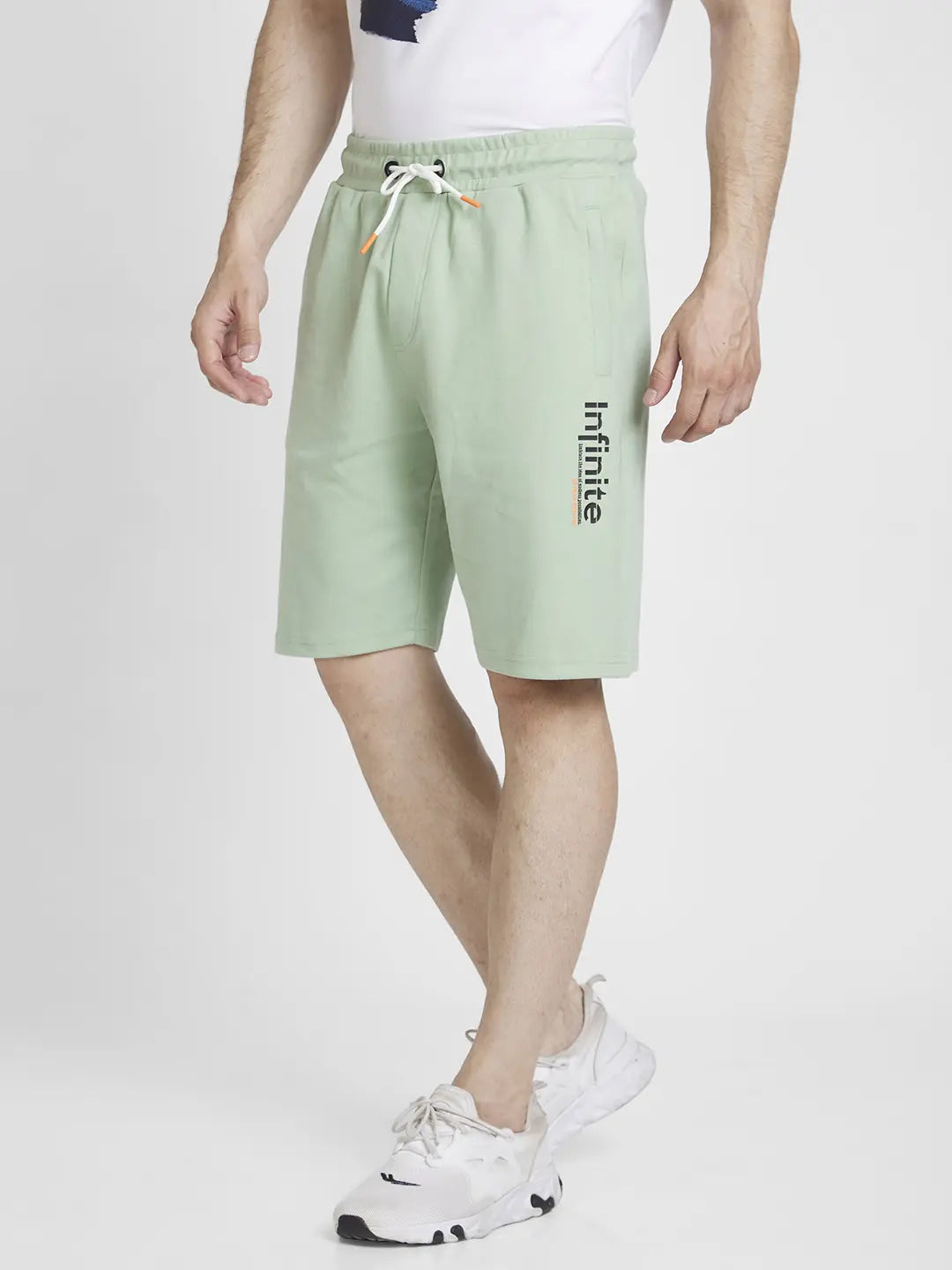 Spykar Men Pista Green Blended Knee Length Shorts