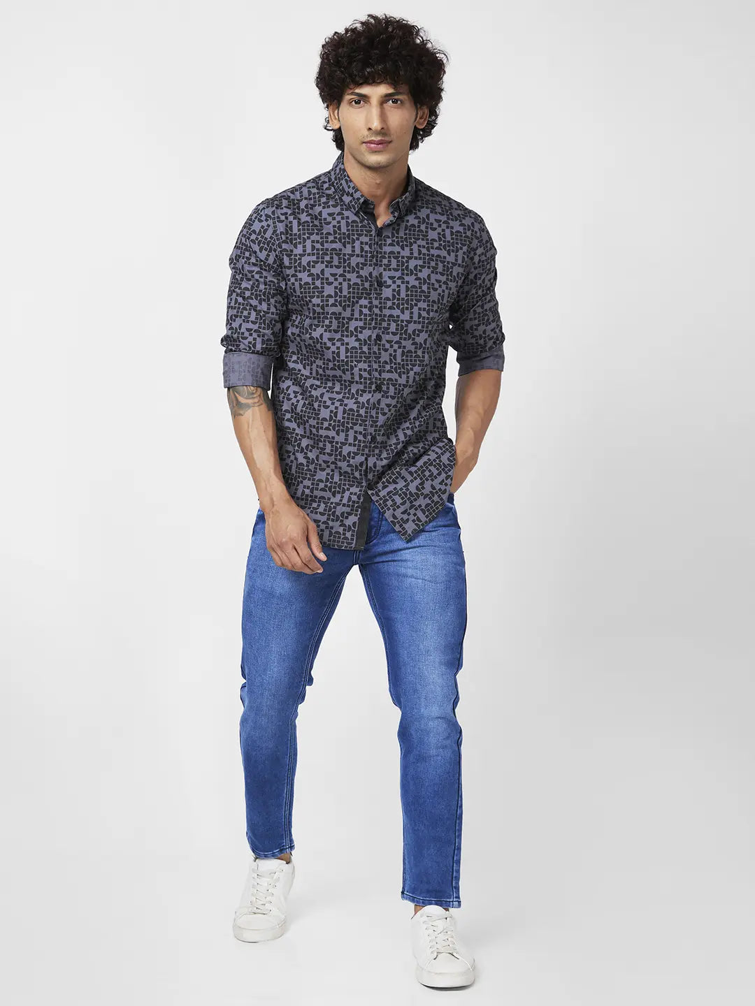 Spykar Men Dark Grey Poplin Regular Slim Fit Full Sleeve Causal Printed Shirt