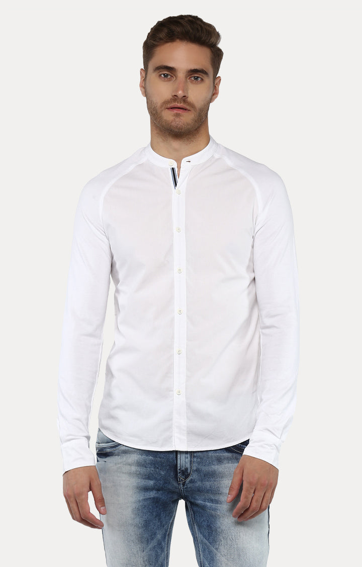 Spykar Men White Solid Slim Fit Casual Shirt