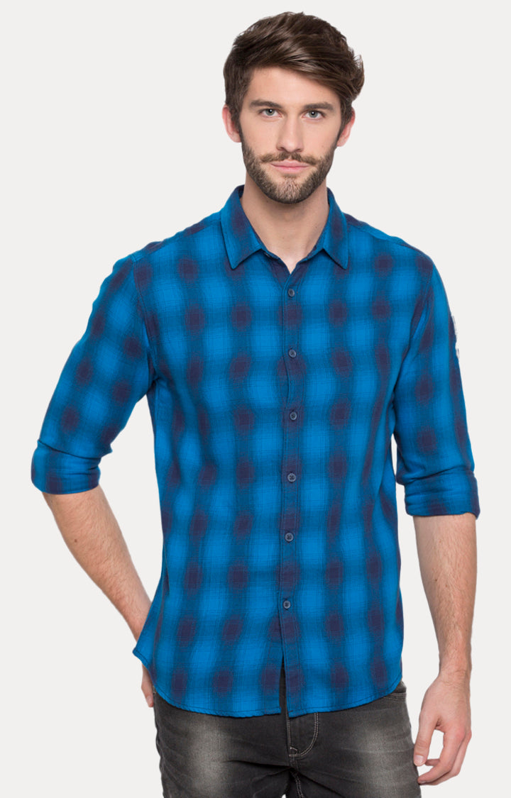 Spykar Men Blue Checked Slim Fit Casual Shirt