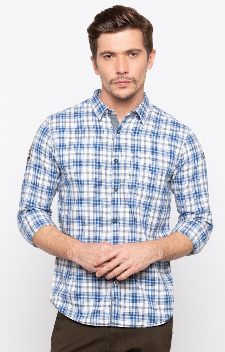 Spykar Men Blue Checked Slim Fit Casual Shirt