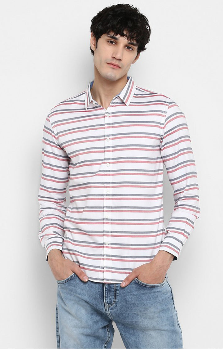 Spykar Men White Striped Slim Fit Casual Shirt